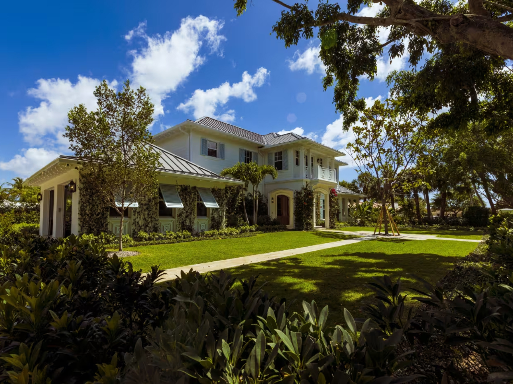 That Luxury Home Comes With an Ocean View—and Surging Insurance Costs That Luxury Home Comes With an Ocean View—and Surging Insurance Costs