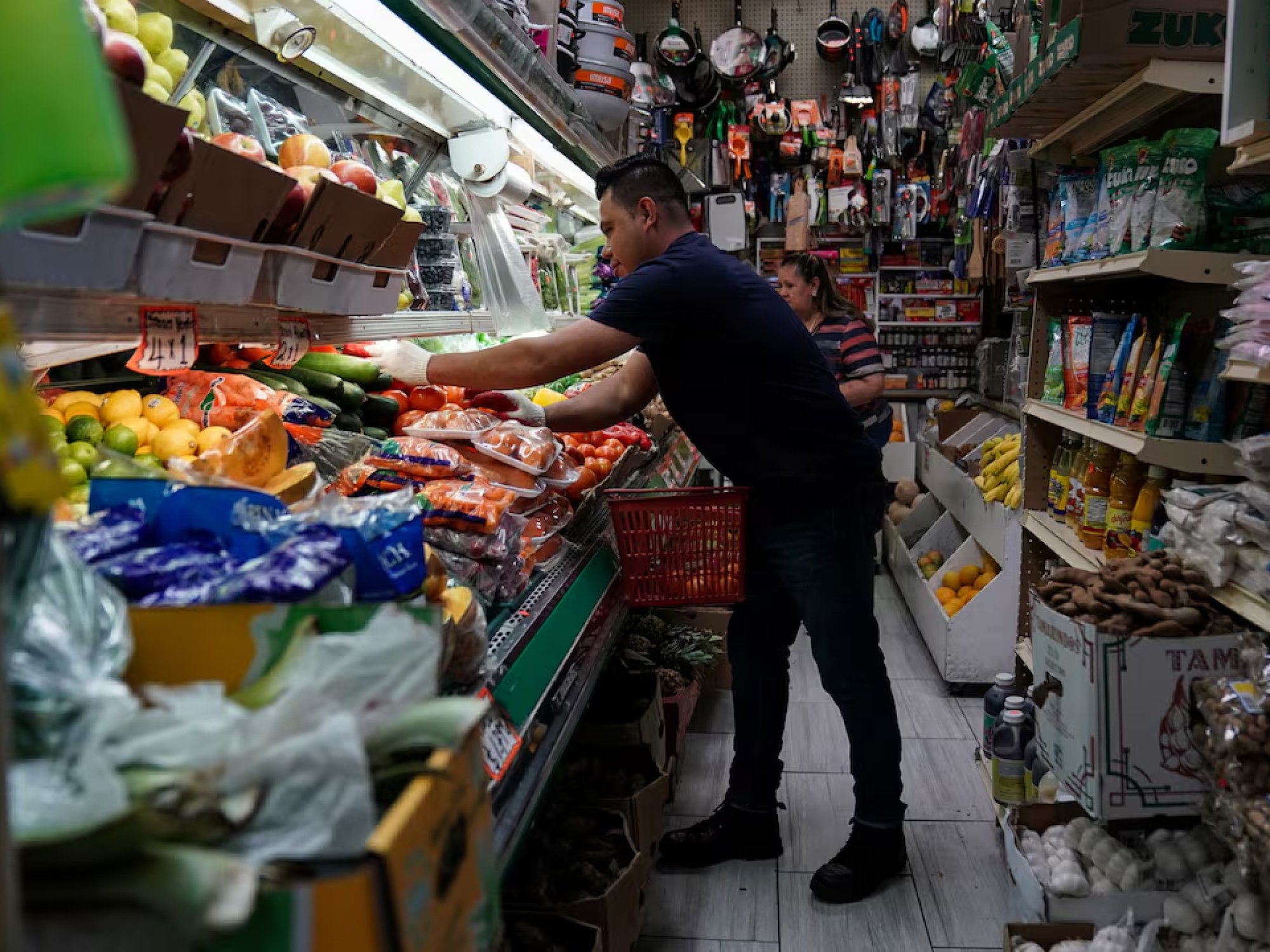 US second-quarter economic growth revised higher on consumer spending US second-quarter economic growth revised higher on consumer spending