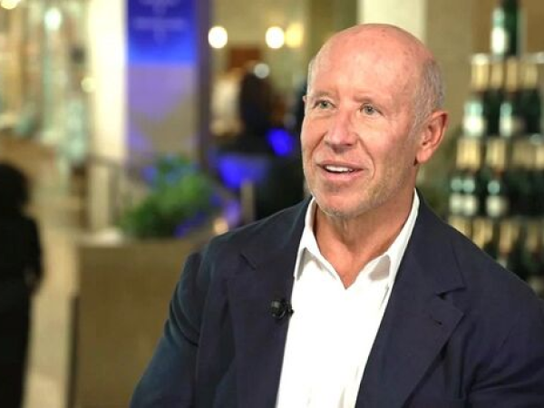 Blackstone, Starwood Split on Commercial-Property Market Risks Blackstone, Starwood Split on Commercial-Property Market Risks