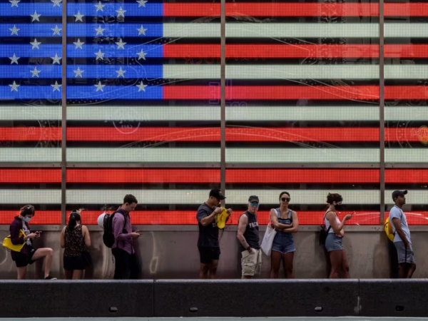 How the ‘strong’ US economy feels for poorer Americans, in five charts