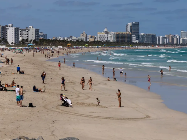 Miami is _ground zero_ for climate risk. People are moving to the area and building there anyway Miami is _ground zero_ for climate risk. People are moving to the area and building there anyway