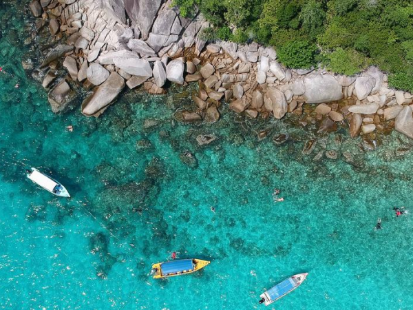 Tourism ‘intrinsically susceptible’ to climate shocks, political unrest, pandemic threat Tourism ‘intrinsically susceptible’ to climate shocks, political unrest, pandemic threat